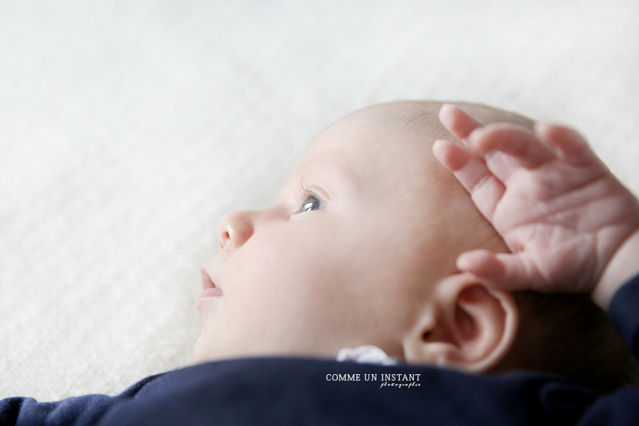 reportage photographe bébé, shooting nouveau né studio, photographe a domicile nouveau né, photographe pro nouveaux nés à Montmorency (95160 Val d'Oise 95) et sa région, photographie bébé studio